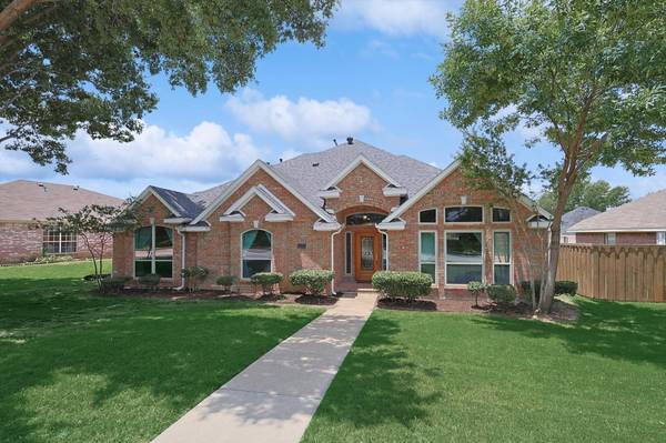 2064 Heather Glen Drive, Lewisville, TX 75067