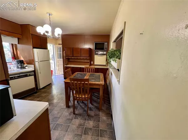 Pueblo, CO 81001,1125 Revere LN