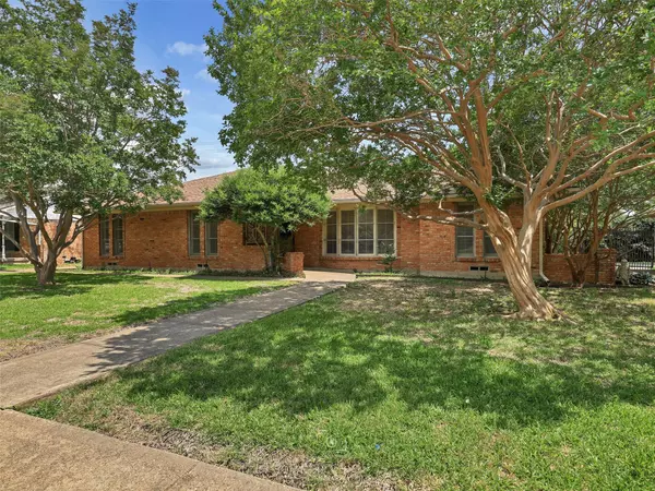 6132 Berwyn Lane, Dallas, TX 75214