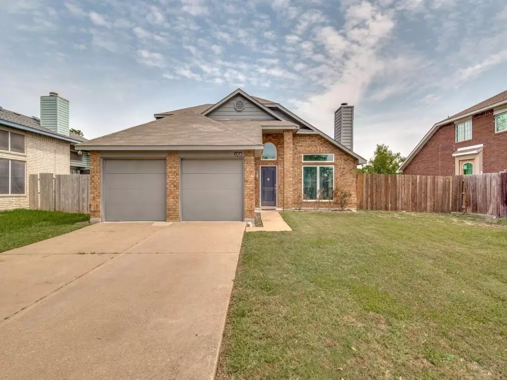 Grand Prairie, TX 75052,820 Over Ridge Drive