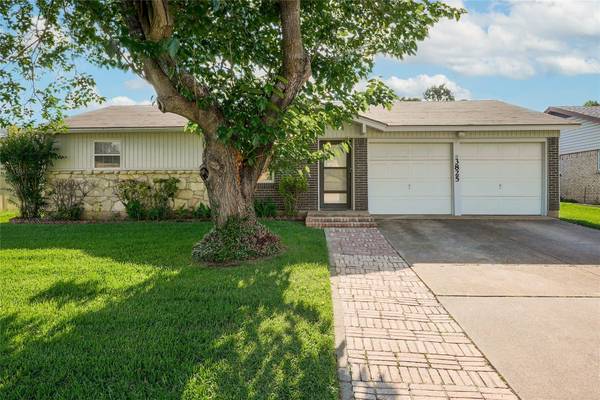 3825 Flamingo Lane, Irving, TX 75062