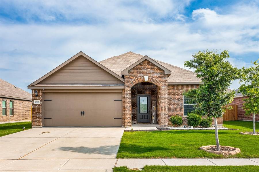 1535 Mackinac Drive, Crowley, TX 76036