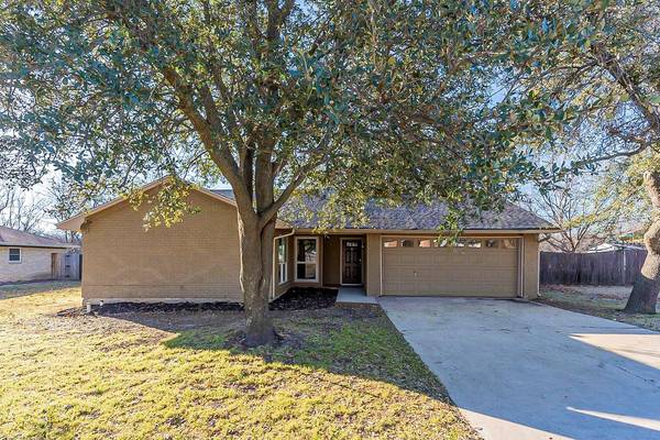 420 Ferenz Avenue, Crowley, TX 76036