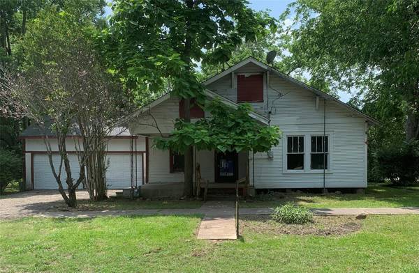 209 2nd Street, Pecan Gap, TX 75469