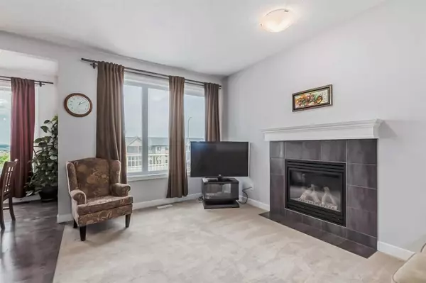 Calgary, AB T3J 0R9,112 SHERWOOD SQ NW