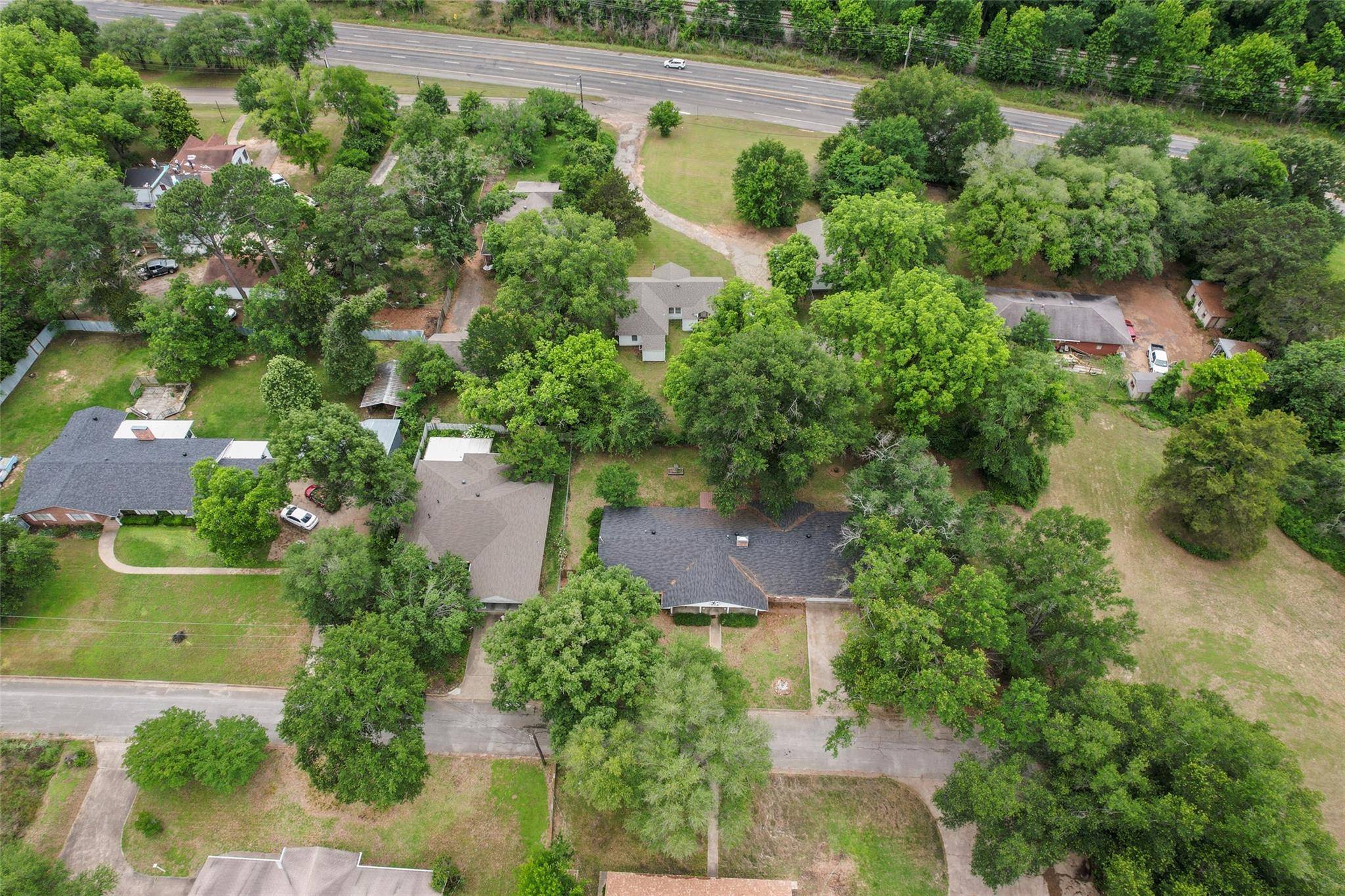 Mineola, TX 75773,725 W Blair St.