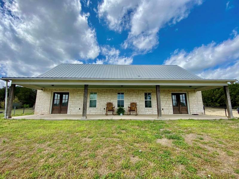 2152 County Rd 2160, Iredell, TX 76649