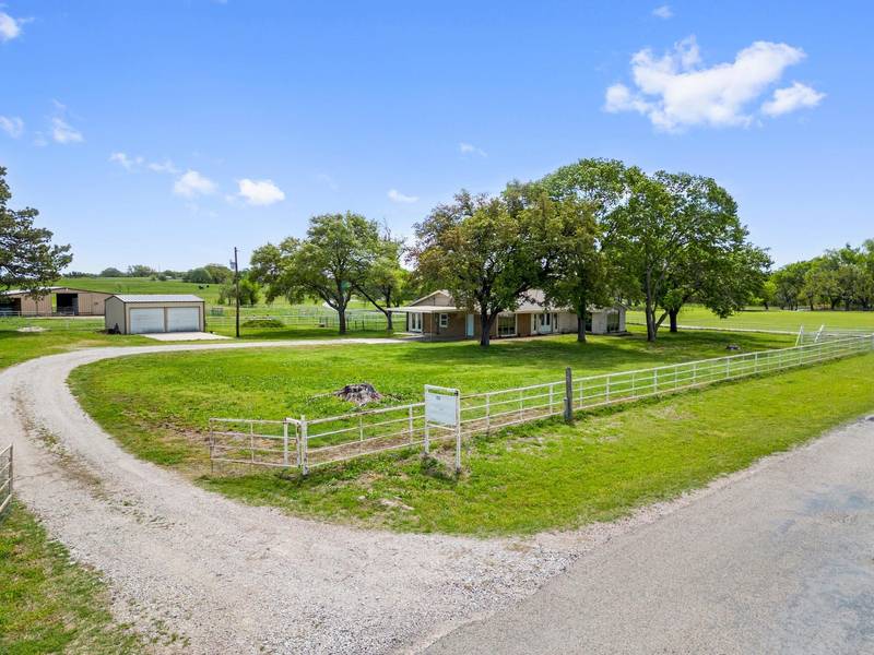 1202 Ross Lane, Boyd, TX 76023