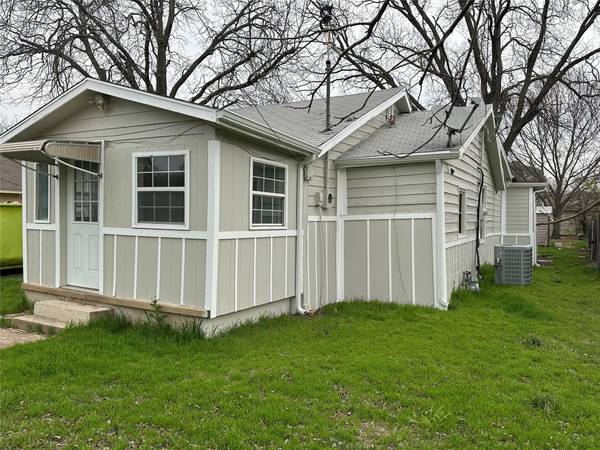 209 Boyd Street,  Cleburne,  TX 76031