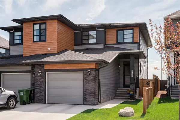 Calgary, AB T3M 3C4,792 Seton CIR SE