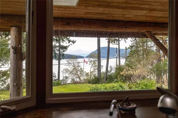 Mayne Island, BC V0N 2J1,390 Georgina Point Rd