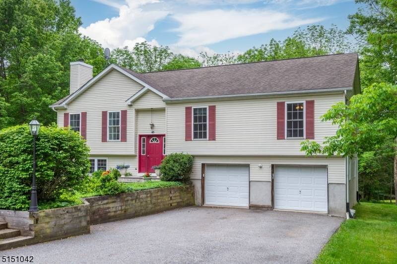 103 Riverview Ter, Montague Twp., NJ 07827