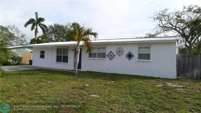 19165 SE HOMEWOOD AVE, Tequesta, FL 33469