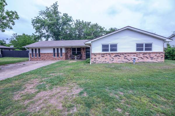 1605 Anthony Street, Kaufman, TX 75142