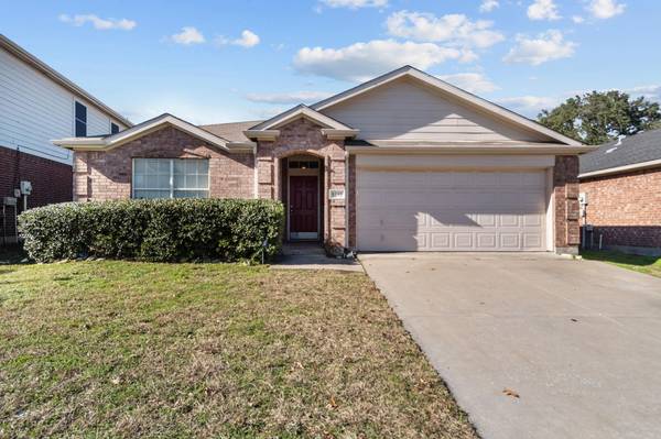 8332 Orleans Lane, Fort Worth, TX 76123