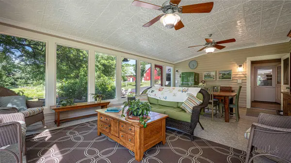 Scales Mound, IL 61075,4989 N Ford Road