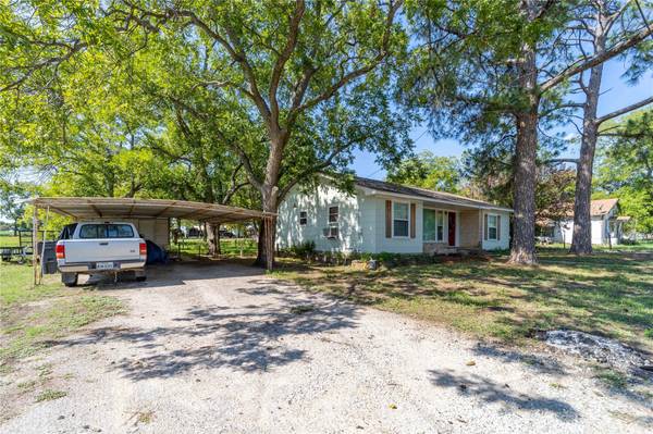 716 W Sipe Springs Road, De Leon, TX 76444