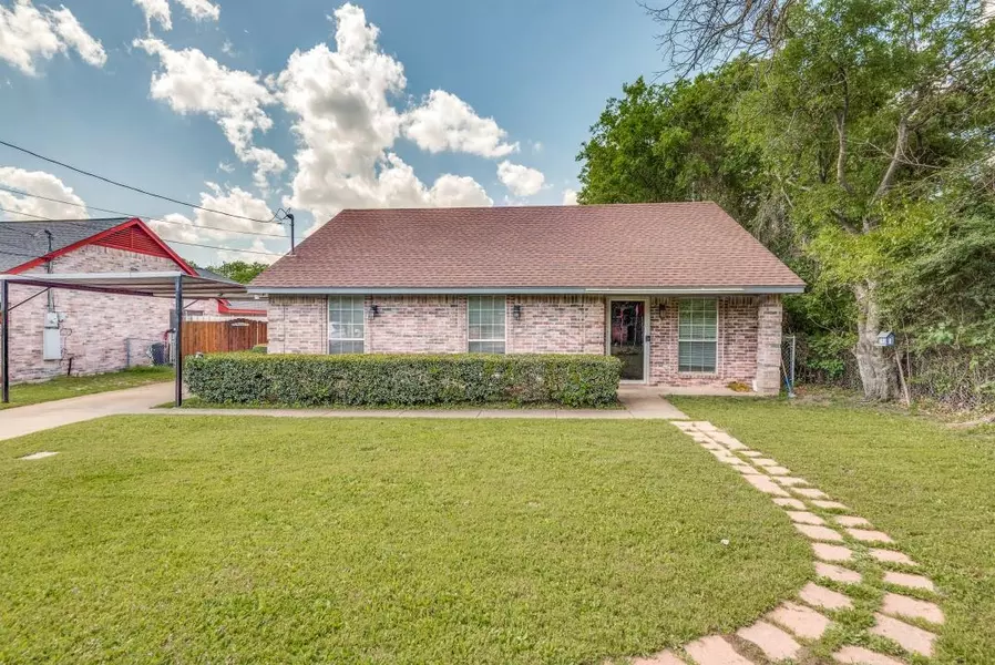 334 Hickerson Street, Cedar Hill, TX 75104