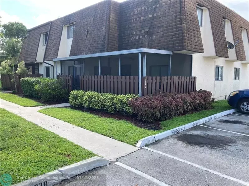 228 San Remo Blvd  #228, North Lauderdale, FL 33068