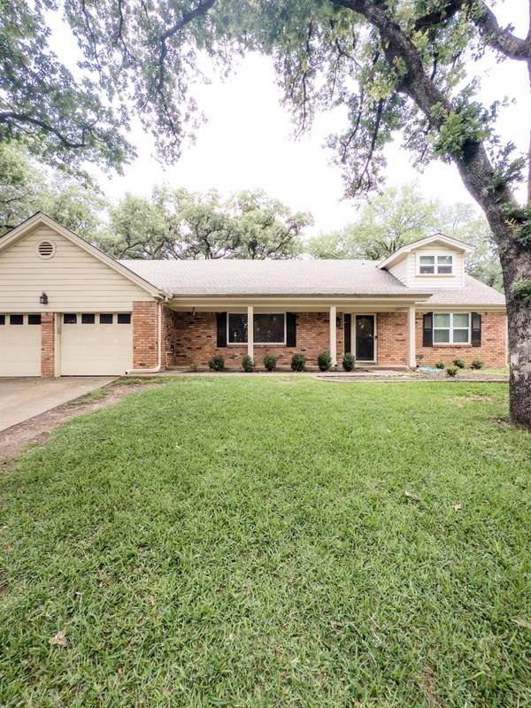 3007 Yellowstone Drive, Arlington, TX 76013