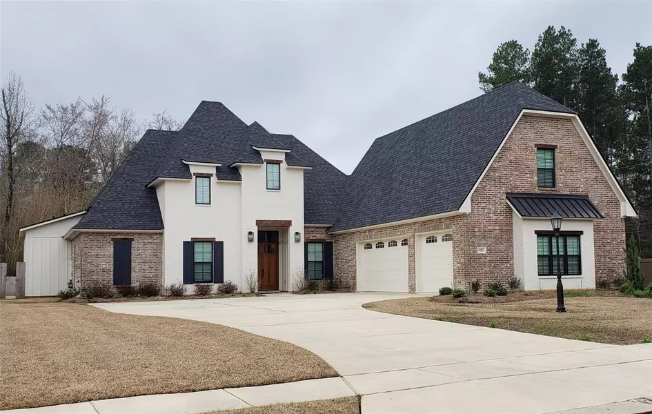 403 Oakwood Trace Court, Shreveport, LA 71106