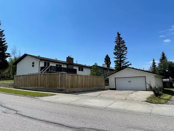 Hinton, AB T7V 1M2,102 Collinge RD