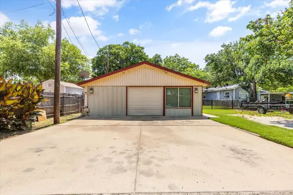 Granbury, TX 76049,3706 E Port Ridglea