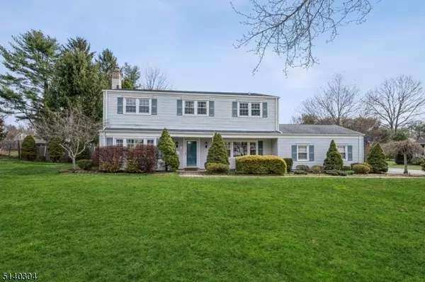 5 Bockoven Rd, Mendham Boro, NJ 07945