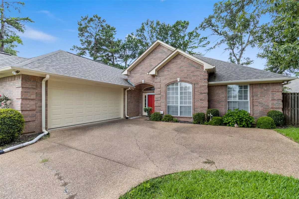 Tyler, TX 75707,5727 Nicholson Drive