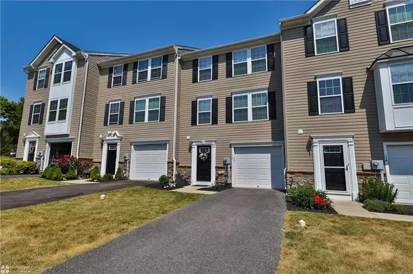 16 Red Rose Lane, Palmer Twp, PA 18045