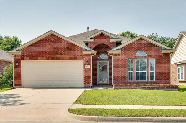 2644 Chadwick Drive,  Fort Worth,  TX 76131