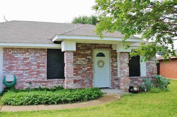 310 Fox Run, Crandall, TX 75114