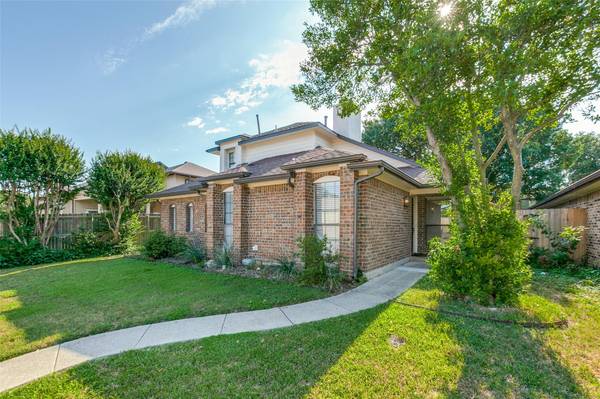 16738 Lauder Lane, Dallas, TX 75248