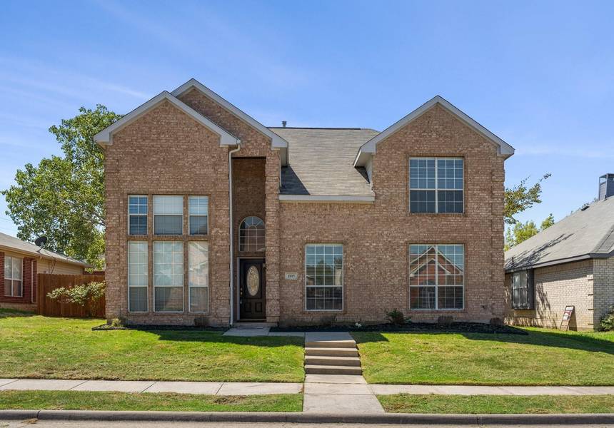 1105 Creekbluff Drive, Carrollton, TX 75010