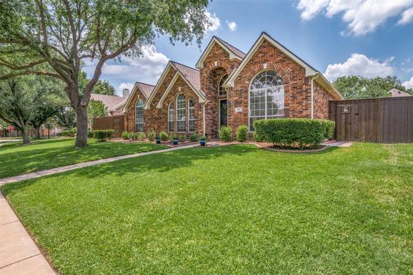 305 Lancashire Drive, Flower Mound, TX 75028