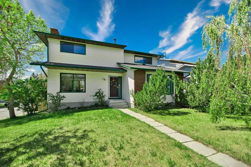 Calgary, AB T3G 1Z1,39 Hawkwood CRES NW