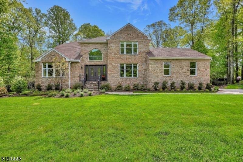 16 Winchester Ter, Randolph Twp., NJ 07869