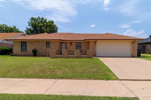 4319 Crestview, Wichita Falls, TX 76306