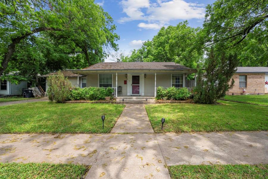 816 Featherston Street, Cleburne, TX 76033