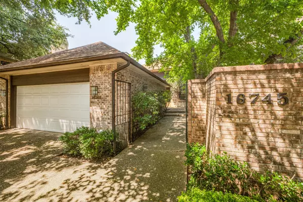 16745 Village Lane, Dallas, TX 75248