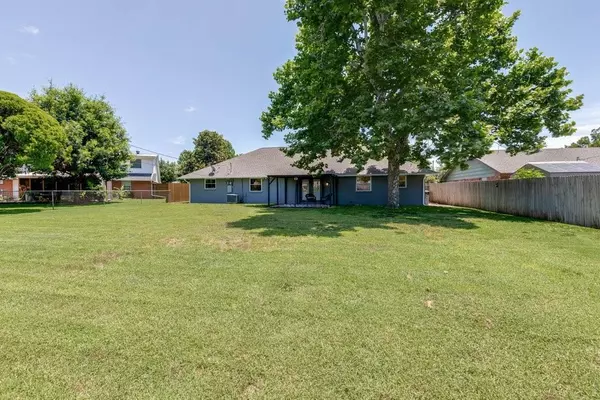 The Village, OK 73120,3005 Chaucer Drive