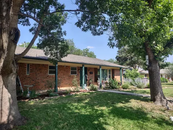 1115 Thomas Street, Denton, TX 76201