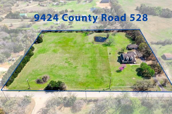 9424 County Road 528,  Burleson,  TX 76028