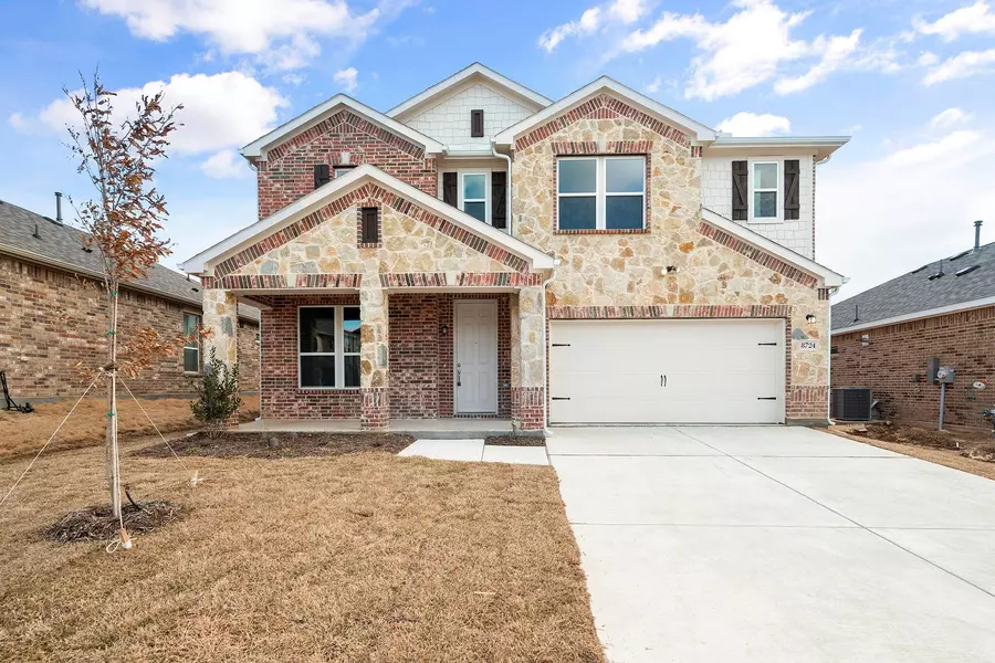 8724 Rock Hibiscus Drive, Fort Worth, TX 76131