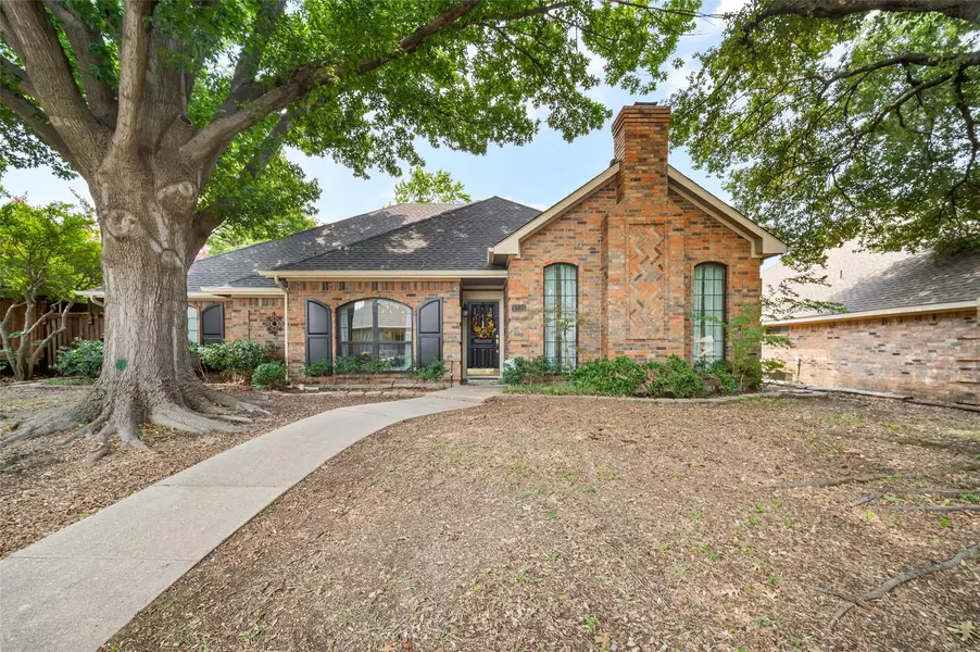 2314 Highland Heights Lane, Carrollton, TX 75007