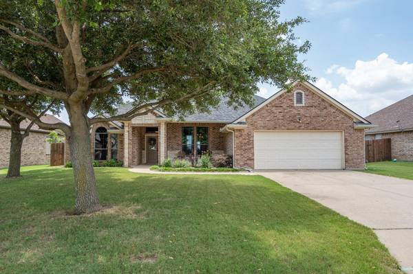 2504 Wichita Trail, Sanger, TX 76266