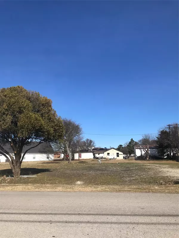 Anna, TX 75409,207 E 6th Street