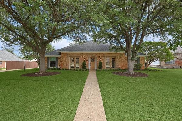 444 Patricia Lane, Highland Village, TX 75077