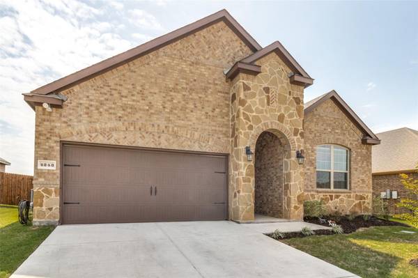 4243 Long Drive, Forney, TX 75126