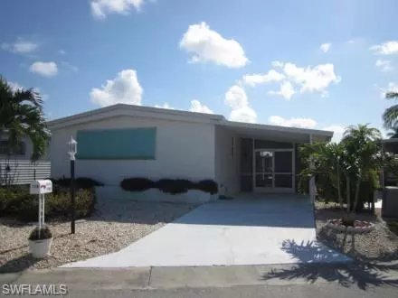 17801 Eglantine LN, Fort Myers Beach, FL 33931